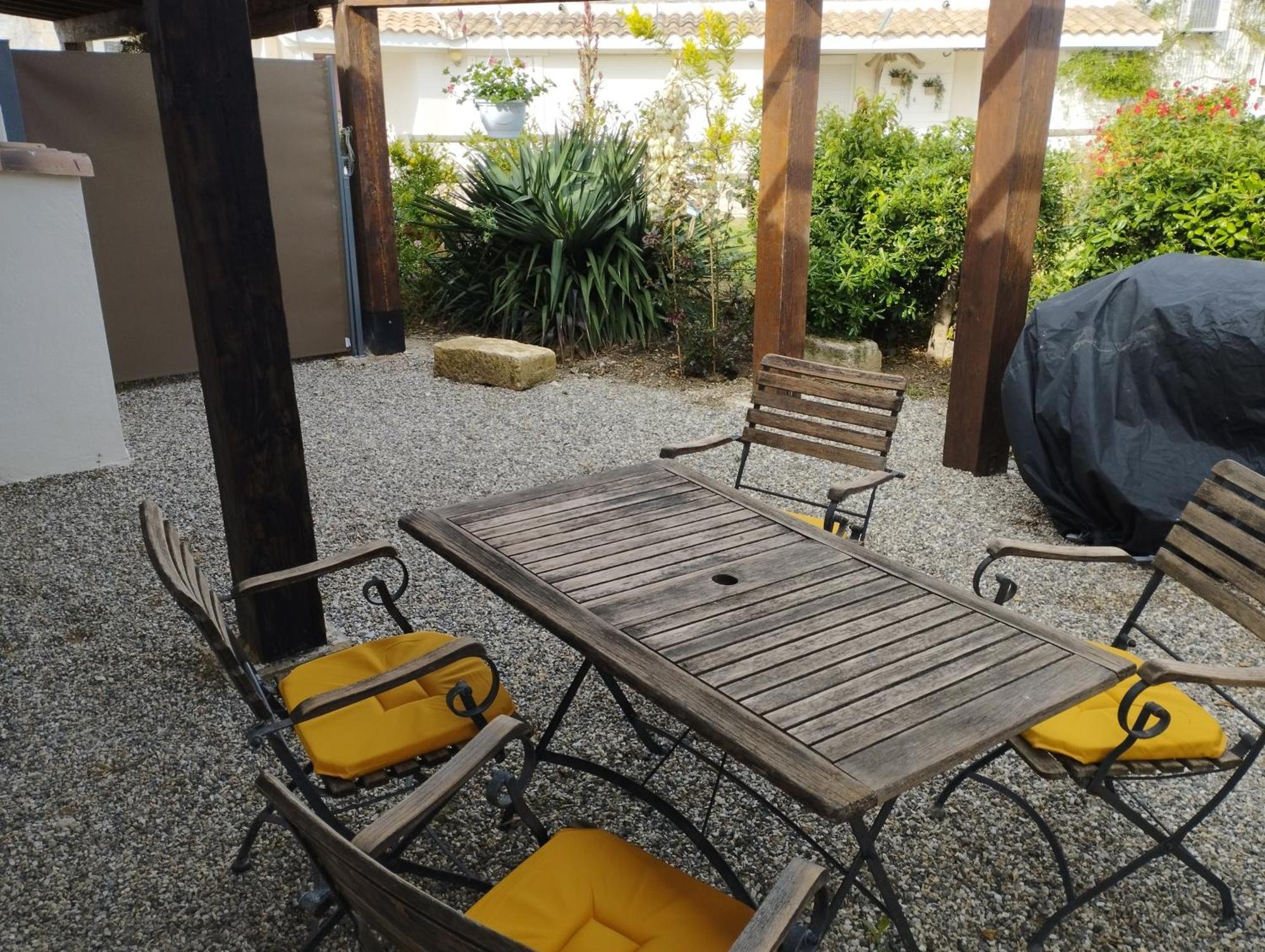 Le Gite De Pandore Arles Exterior photo